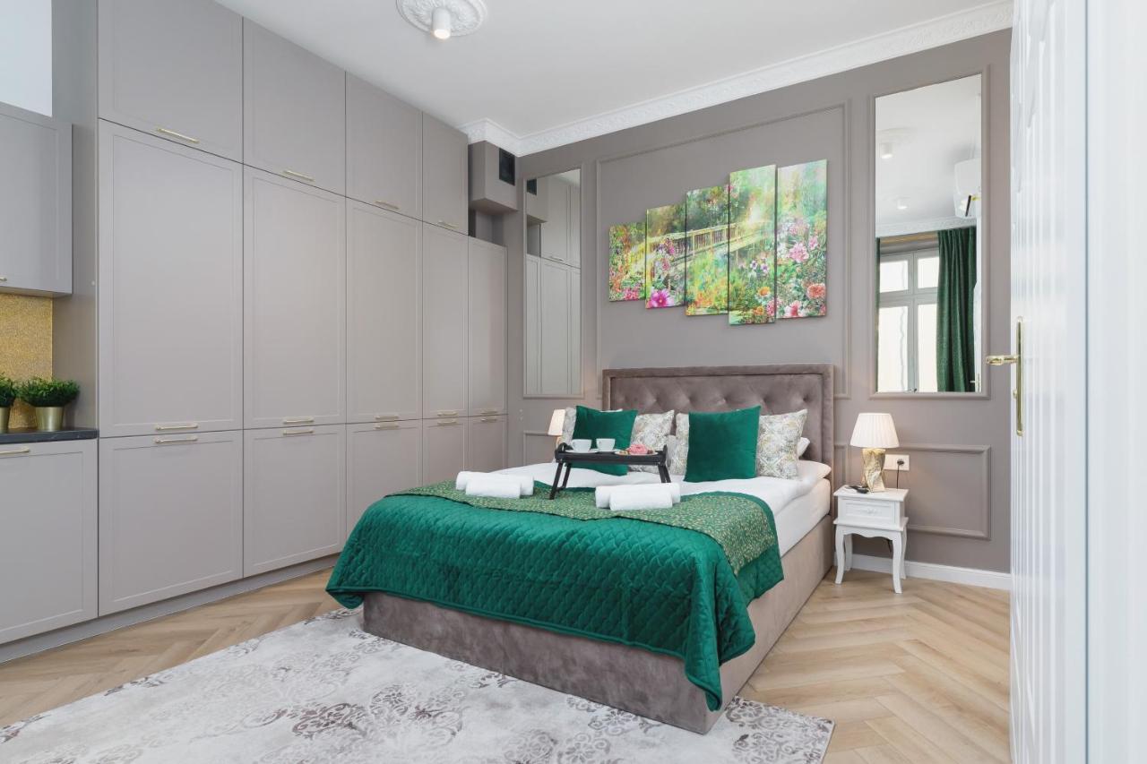 Kazimierz Studio With Jacuzzi By Renters Prestige Cracovie Extérieur photo