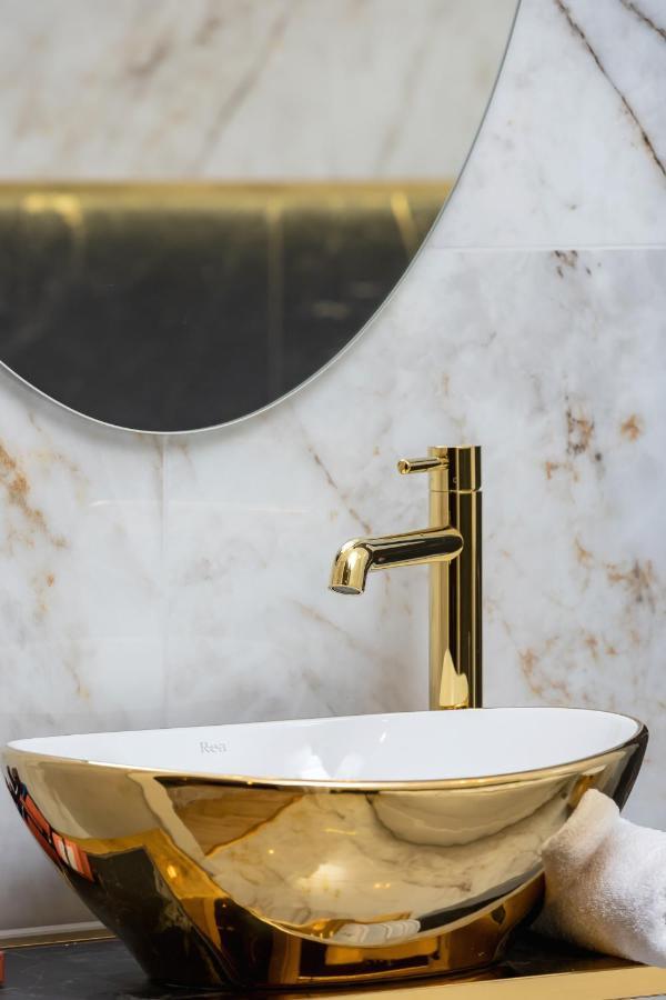 Kazimierz Studio With Jacuzzi By Renters Prestige Cracovie Extérieur photo